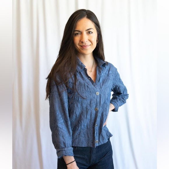 Chico’s Embroidered Button Down - Picture 3 of 7